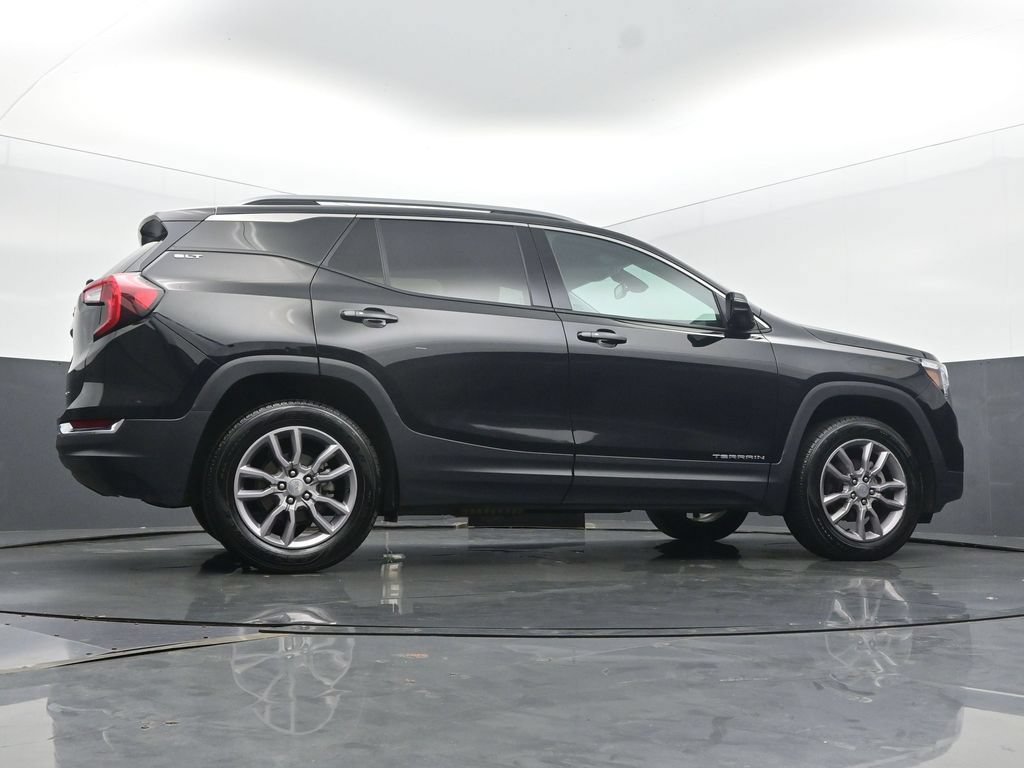 Used 2024 GMC Terrain SLT AWD/4WD image 50