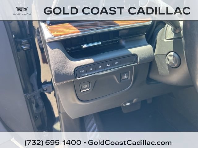 Used 2023 Cadillac Escalade ESV Premium Luxury AWD/4WD image 22