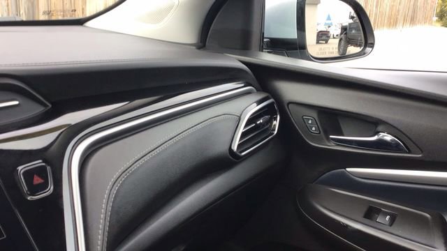 Used 2023 Chevrolet Bolt EUV LT w/ Convenience Package image 25