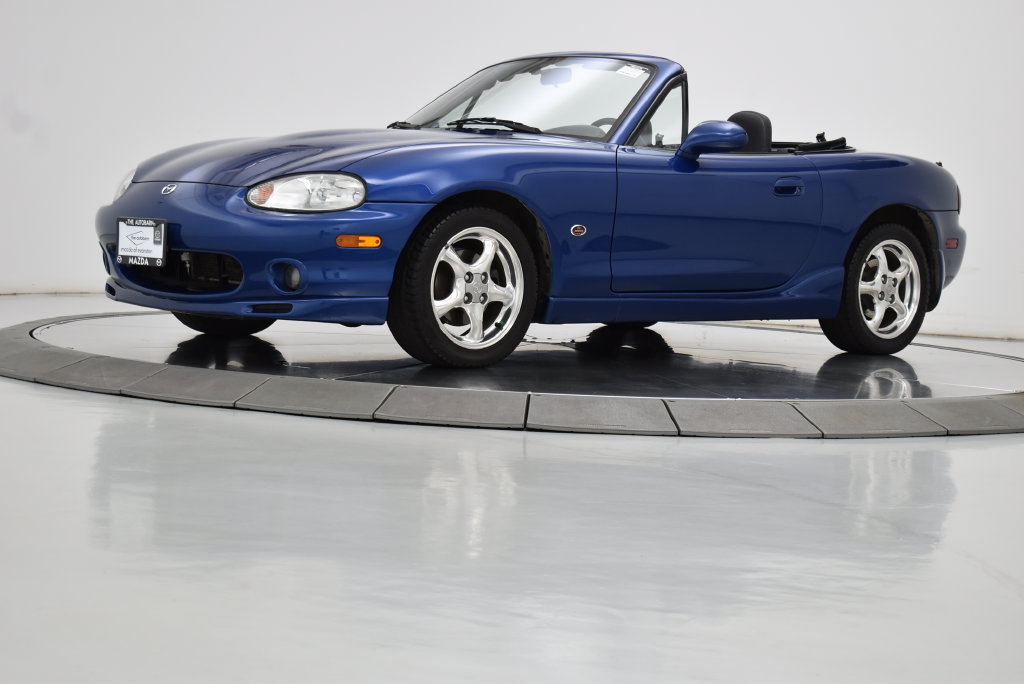 Used 1999 MAZDA MX-5 Miata 10th Anniversary Edition RWD image 16