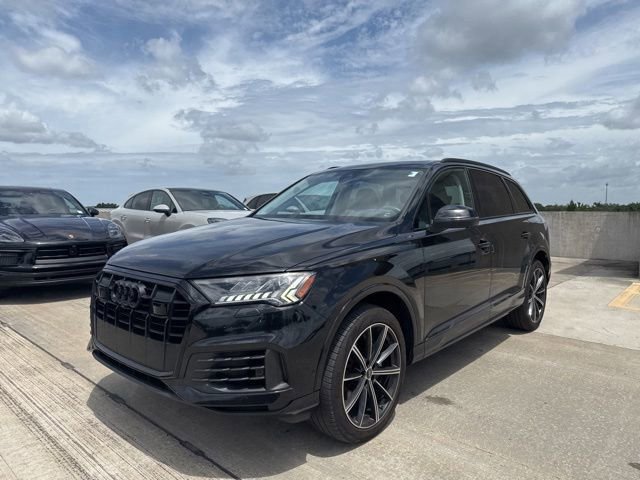 Used 2023 Audi Q7 3.0T Premium Plus w/ Premium Plus Package AWD/4WD image 7