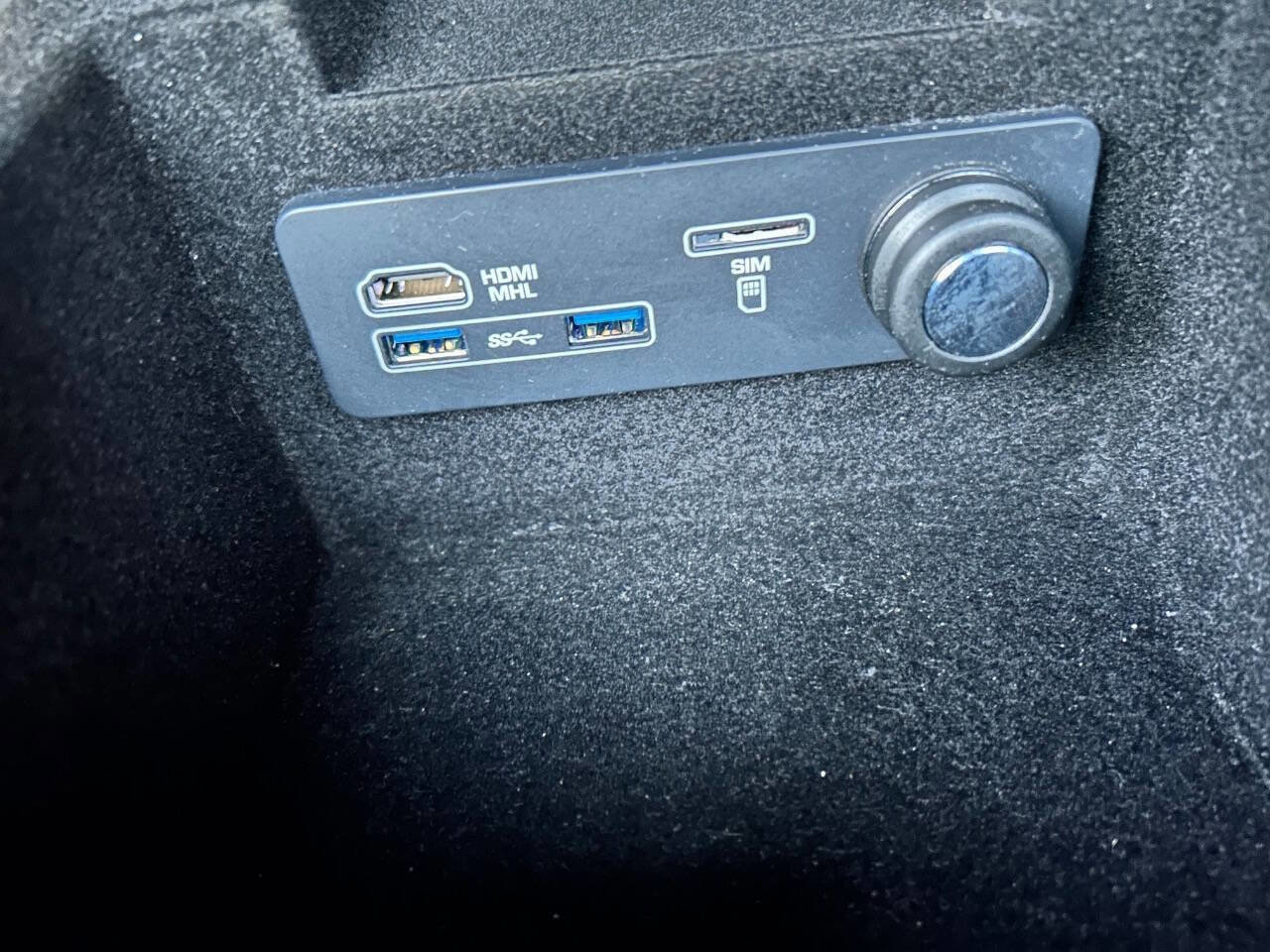 Used 2017 Jaguar F-PACE S image 26