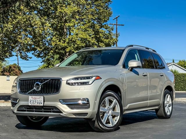 Used 2016 Volvo XC90 T8 Momentum w/ Vision Package image 2