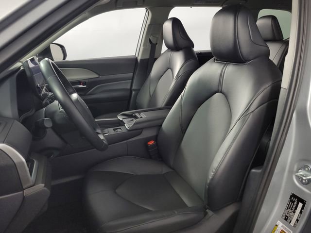Used 2024 Toyota Grand Highlander XLE image 14