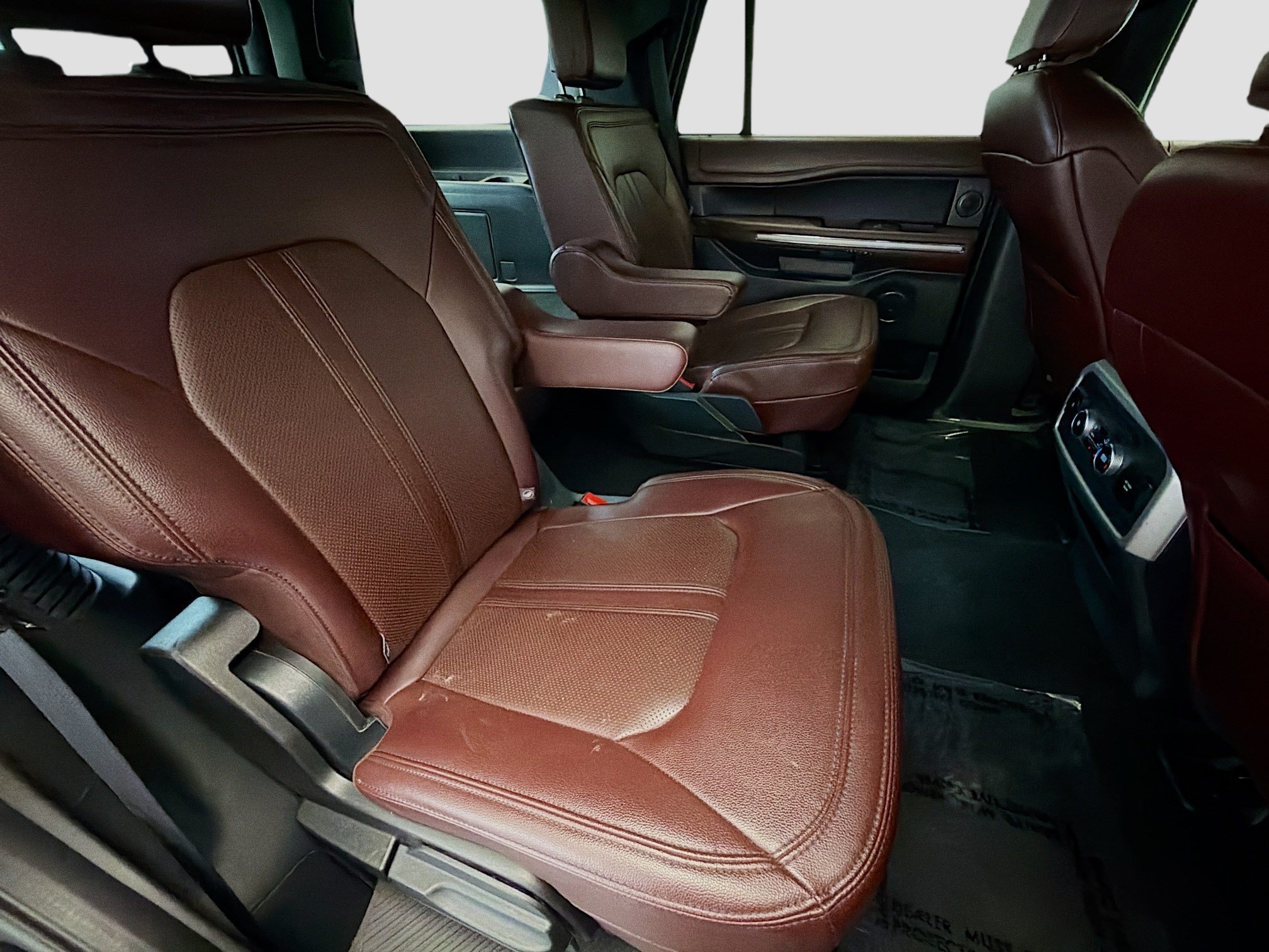Used 2024 Ford Expedition Limited AWD/4WD image 14
