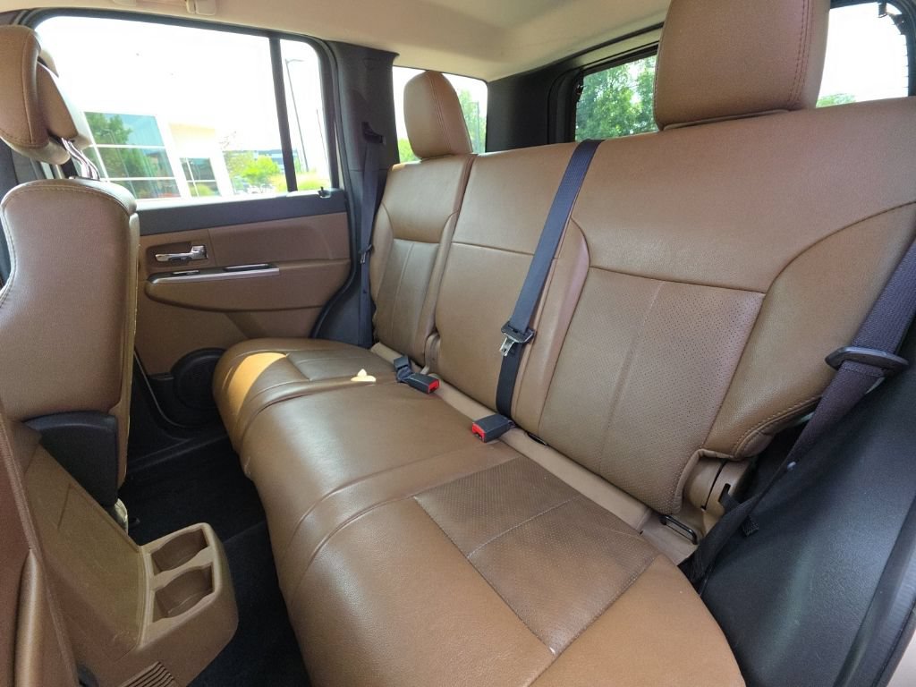 Used 2011 Jeep Liberty Limited w/ Comfort/Convenience Group AWD/4WD image 17