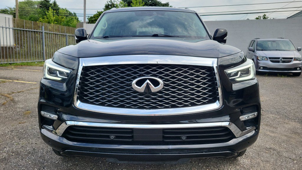 Used 2023 INFINITI QX80 Premium Select w/ All-Season Package AWD/4WD image 3