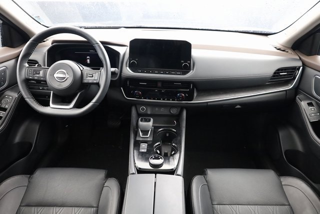 Used 2023 Nissan Rogue Platinum w/ Platinum Premium Package image 15