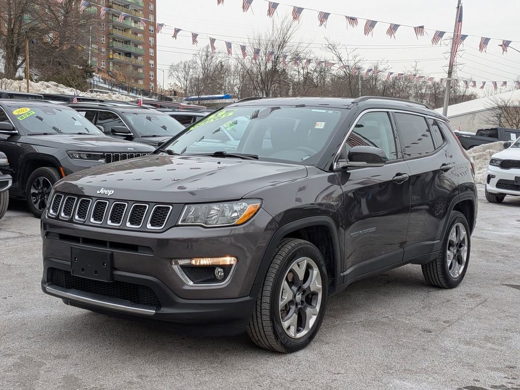 Certified 2018 Jeep Compass Limited image 1