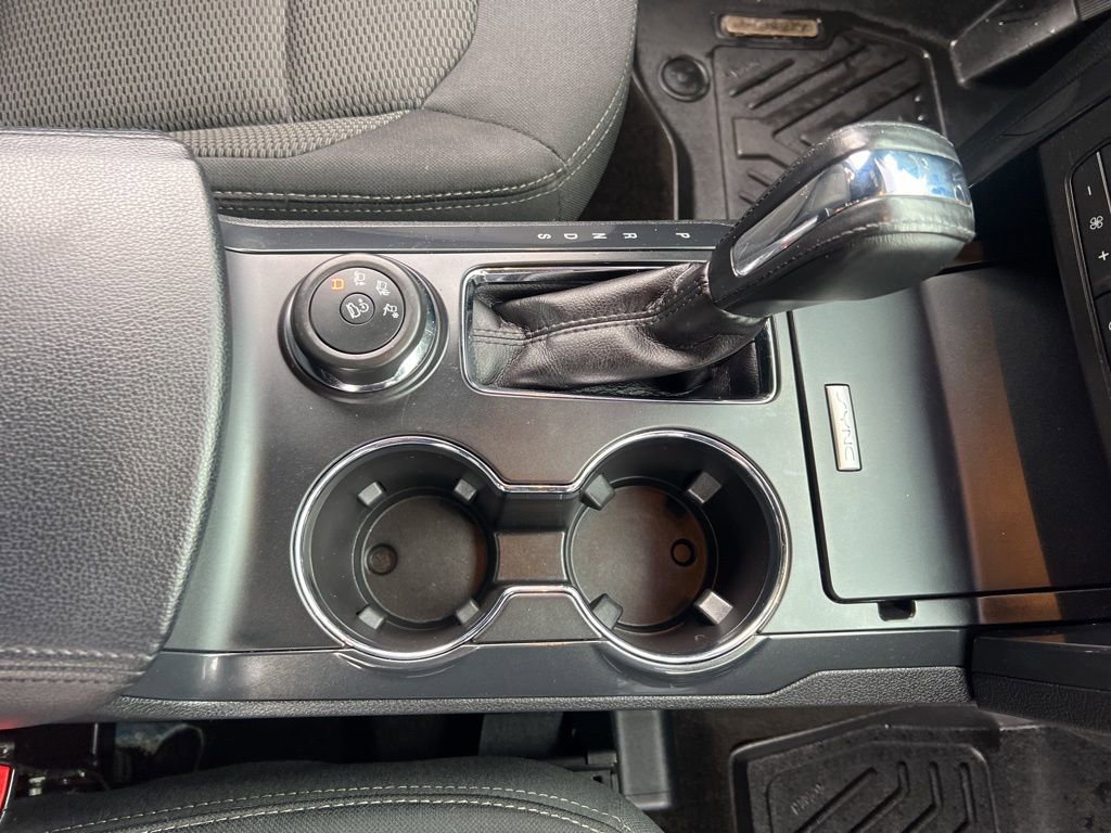 Used 2018 Ford Explorer XLT image 23