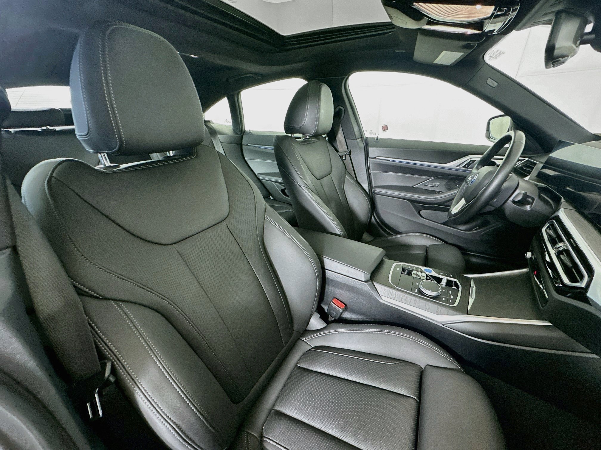Used 2024 BMW i4 eDrive40 w/ Premium Package RWD image 34