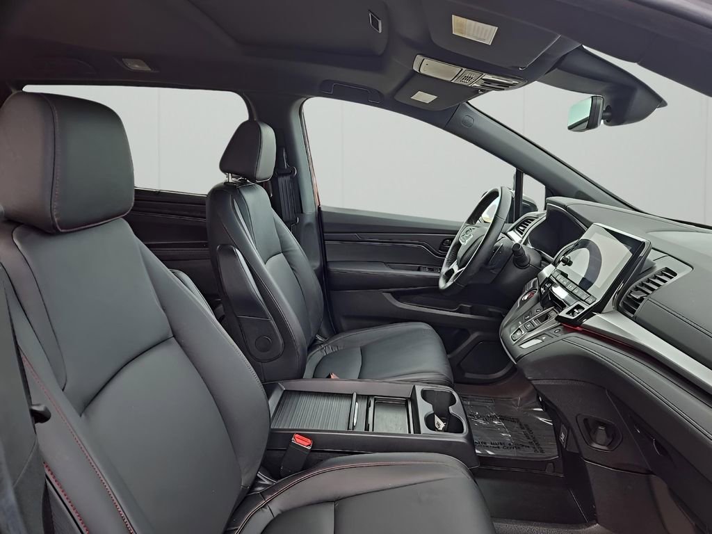 Used 2024 Honda Odyssey Sport image 19