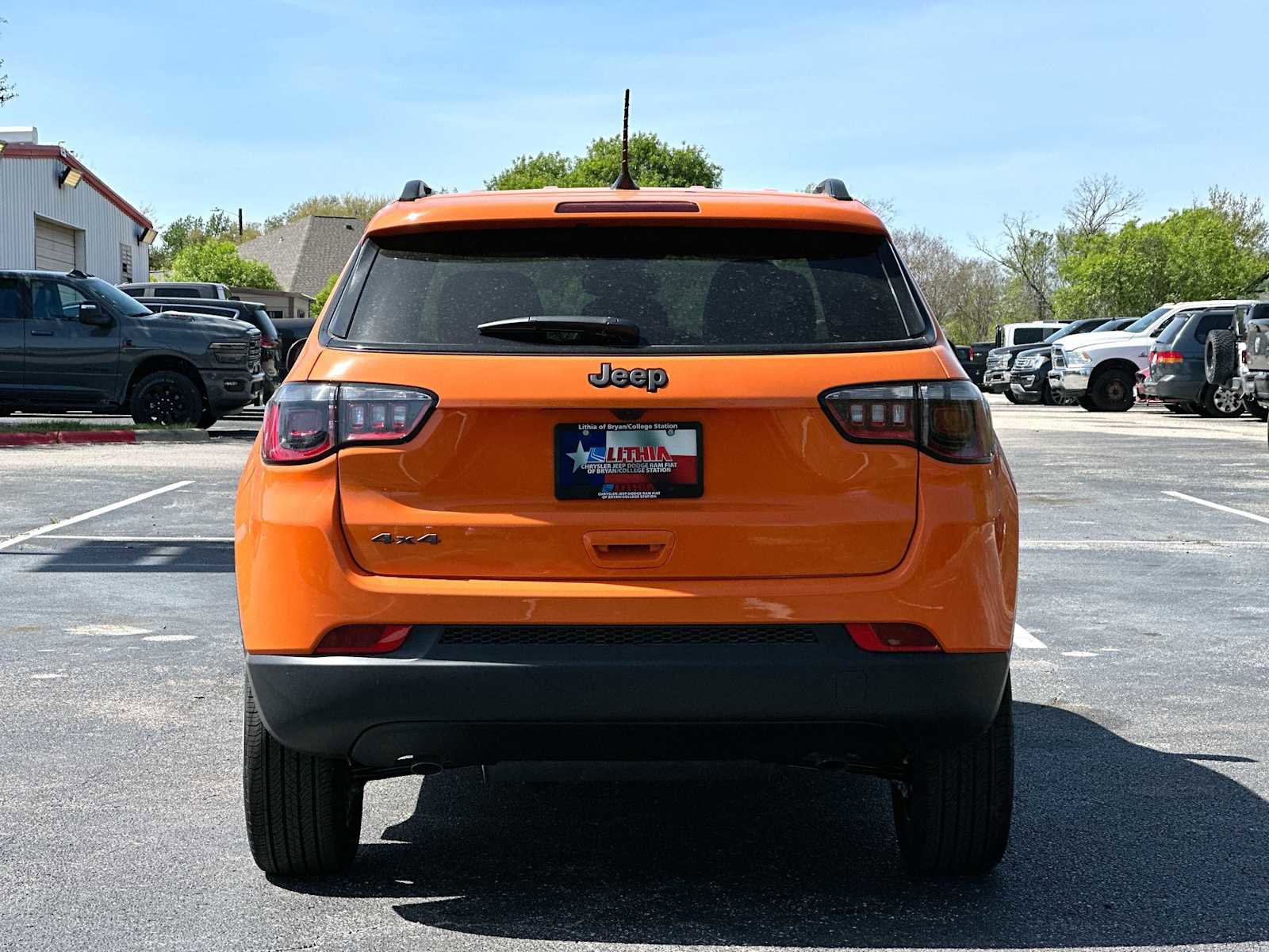 New 2026 Jeep Compass Latitude image 14