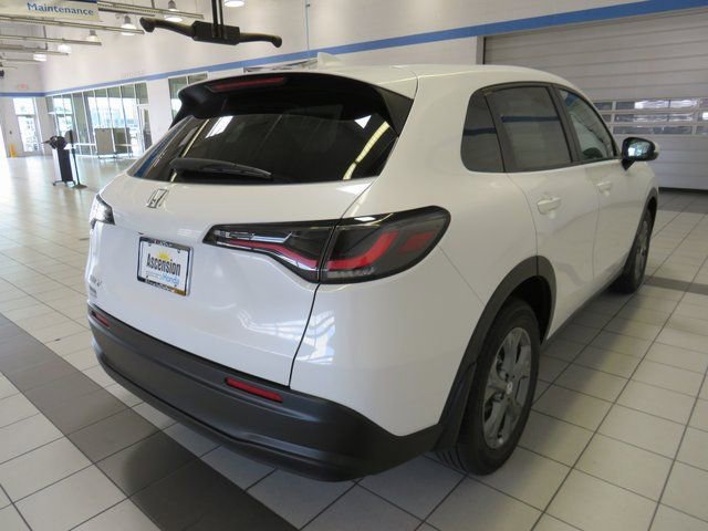 New 2026 Honda HR-V LX image 3