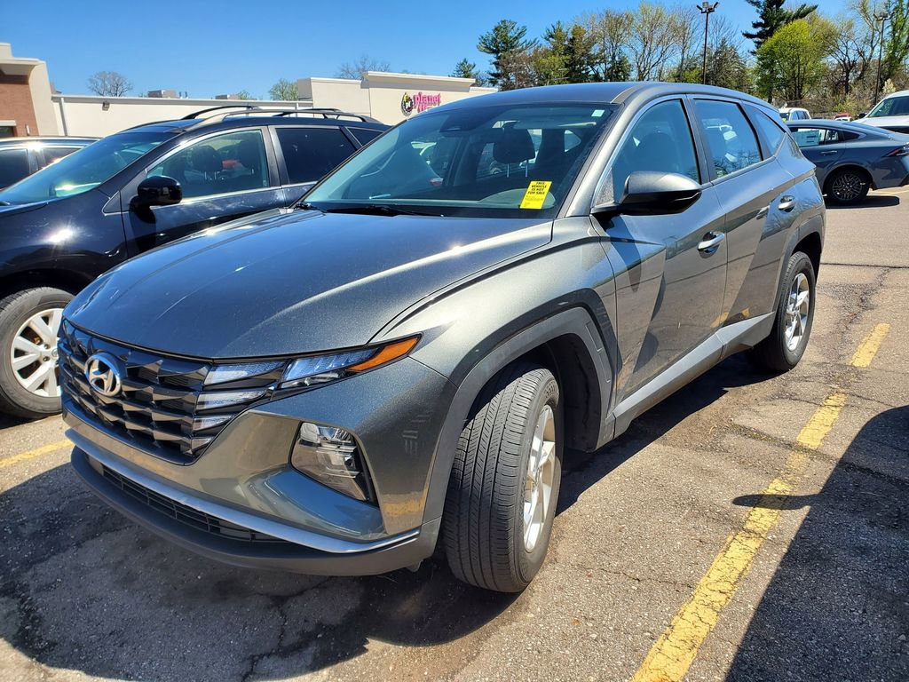 Used 2023 Hyundai Tucson SE AWD/4WD image 2