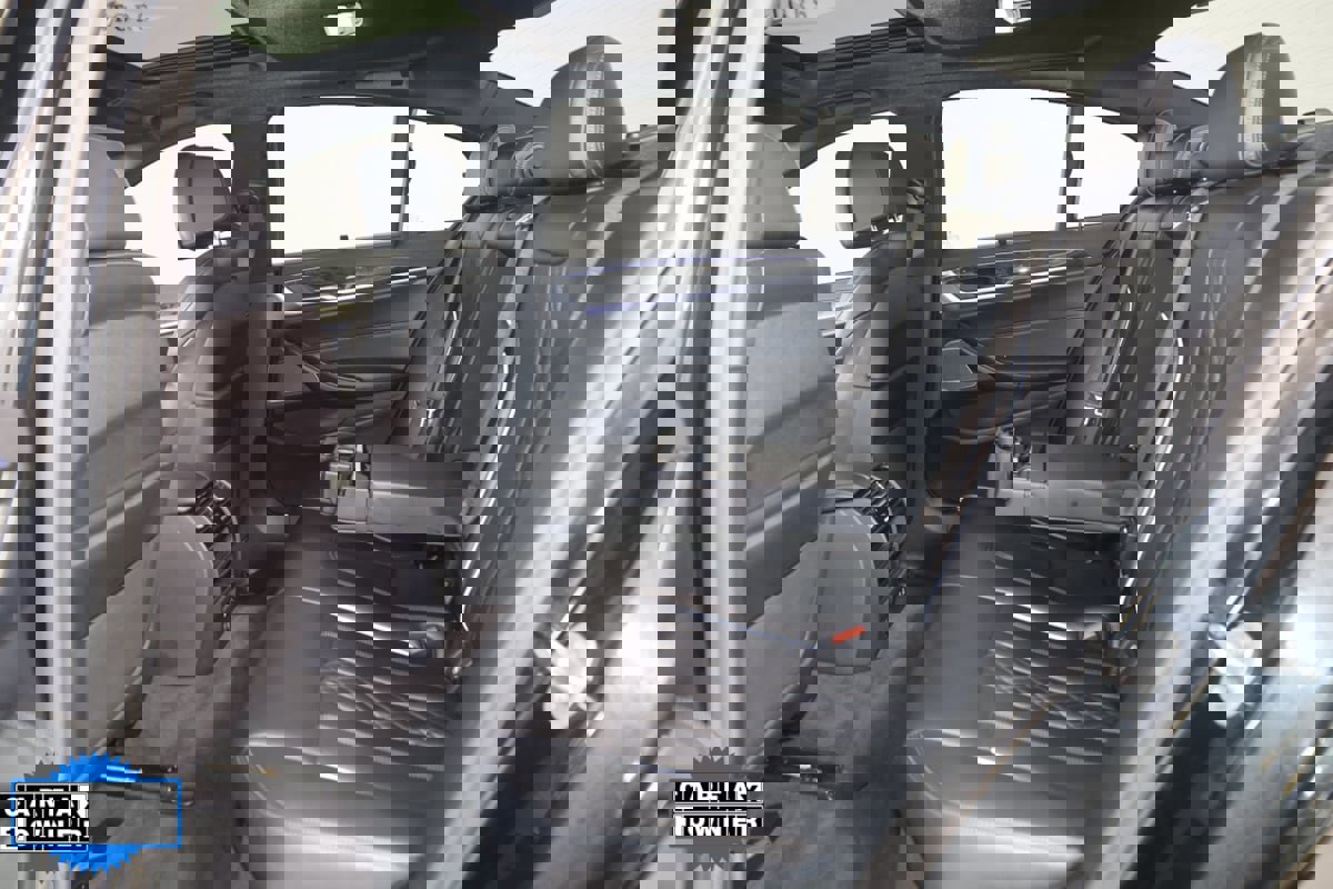 Used 2020 BMW M550i xDrive w/ Premium Package image 53