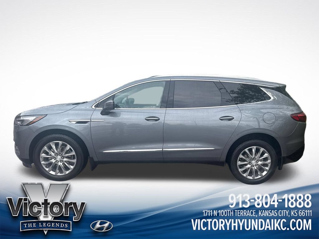 Used 2021 Buick Enclave Premium w/ Sun and Sites Package AWD/4WD image 2