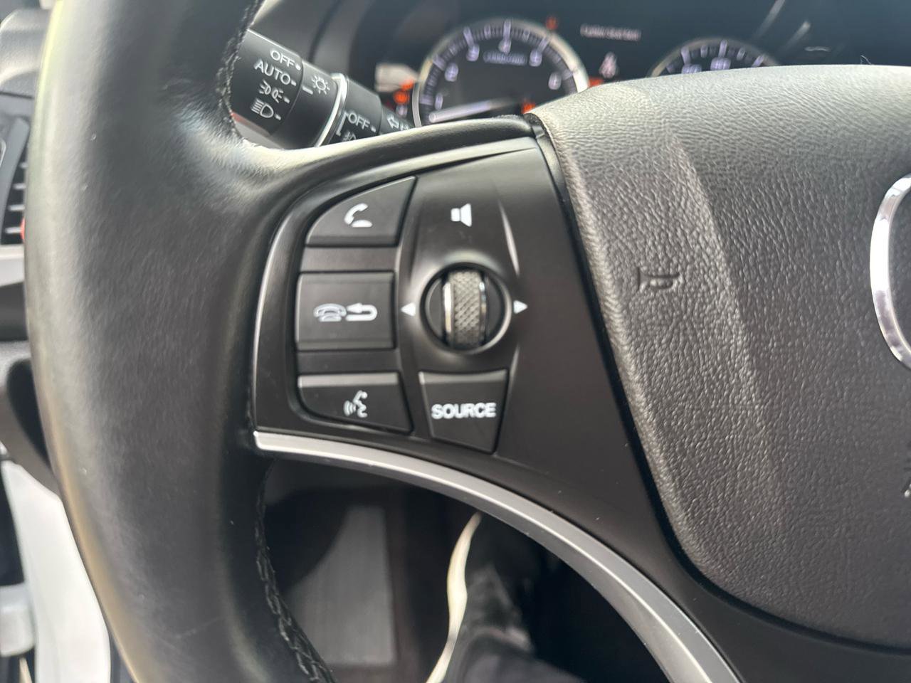 Used 2020 Acura MDX SH-AWD w/ Technology Package image 33