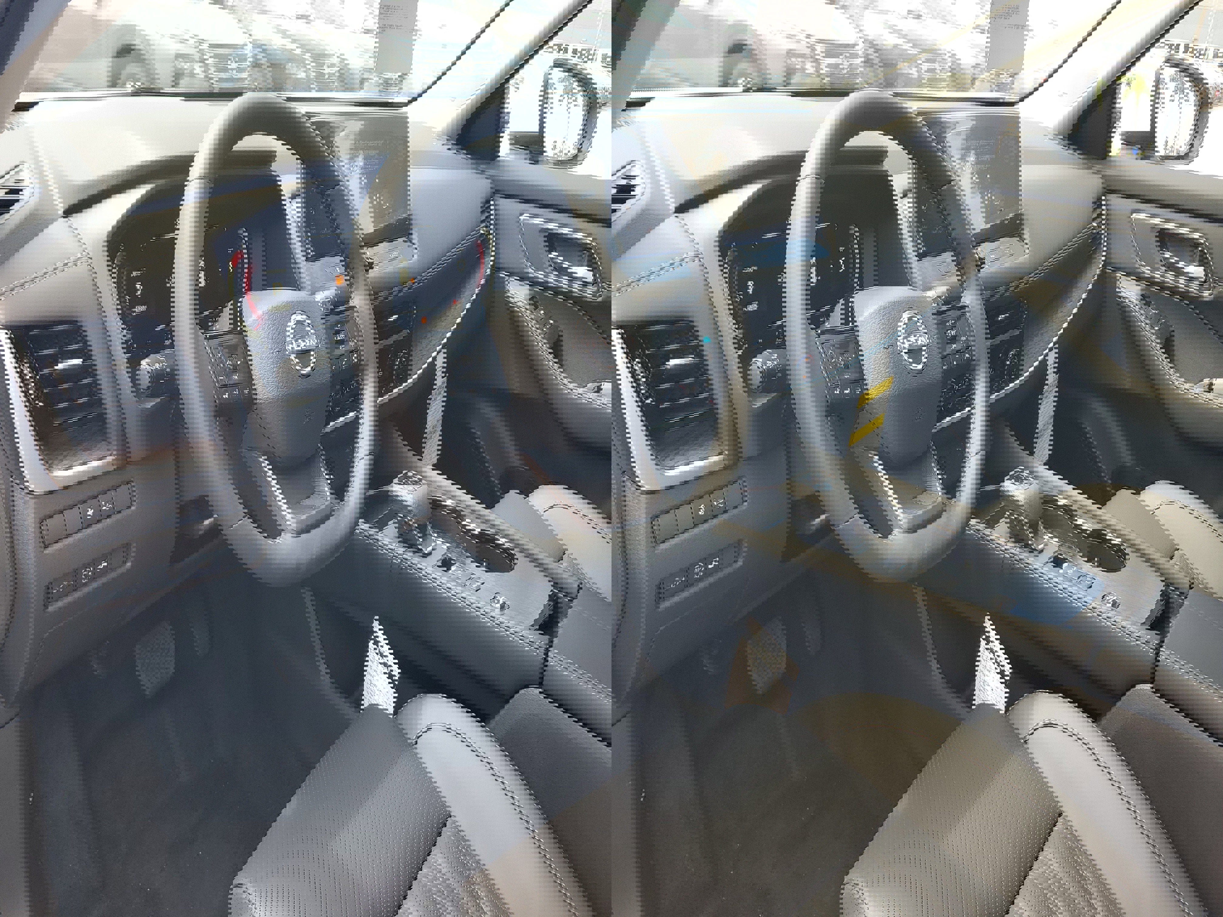 New 2025 Nissan Rogue Platinum w/ Platinum Premium Package image 9