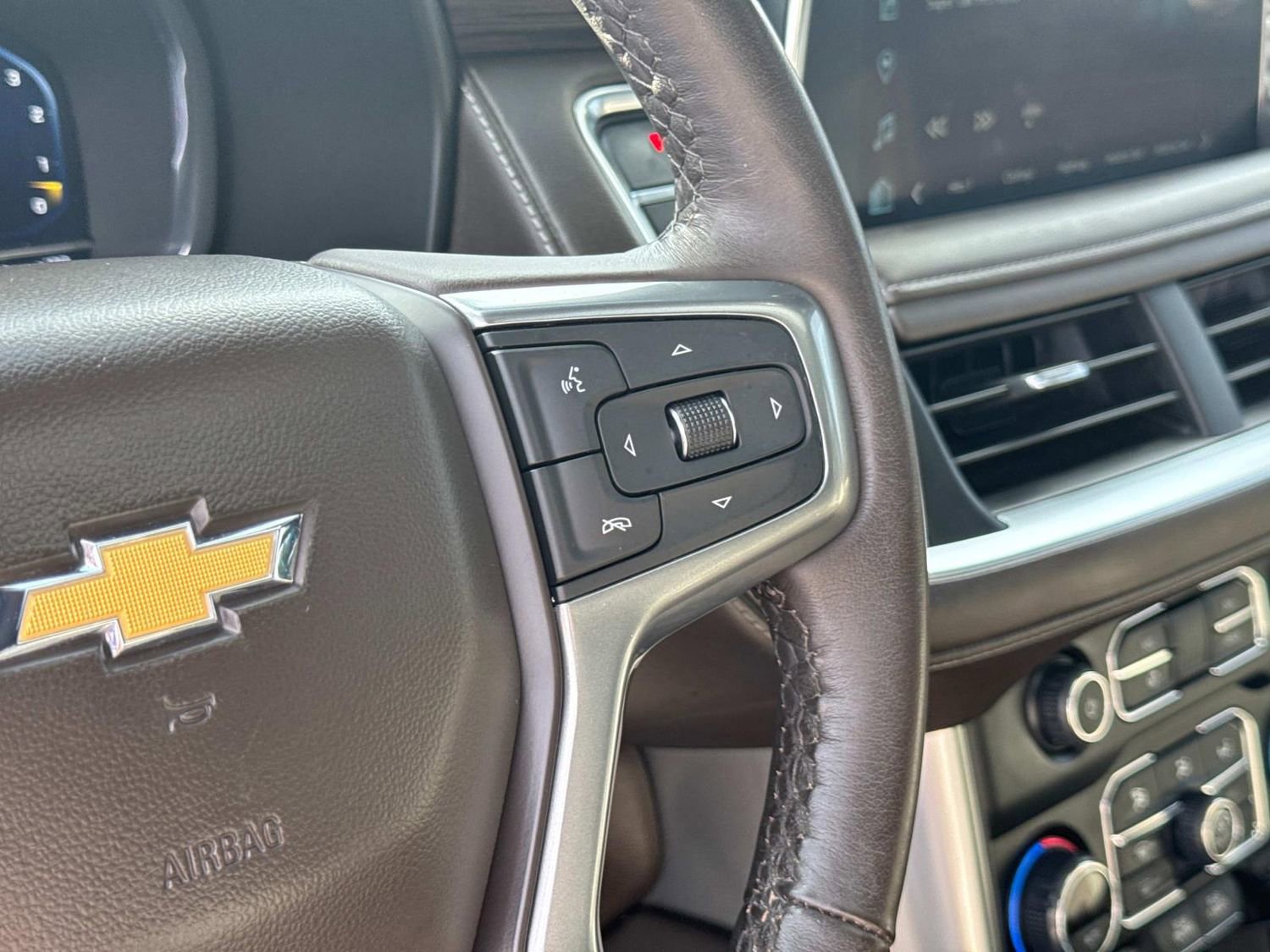 Used 2022 Chevrolet Tahoe LT w/ LT Signature Package image 35