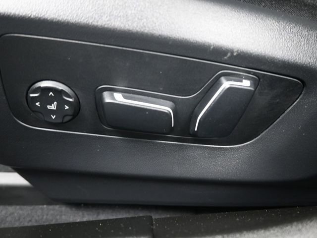 Used 2024 BMW i5 eDrive40i w/ M Sport Package RWD image 33