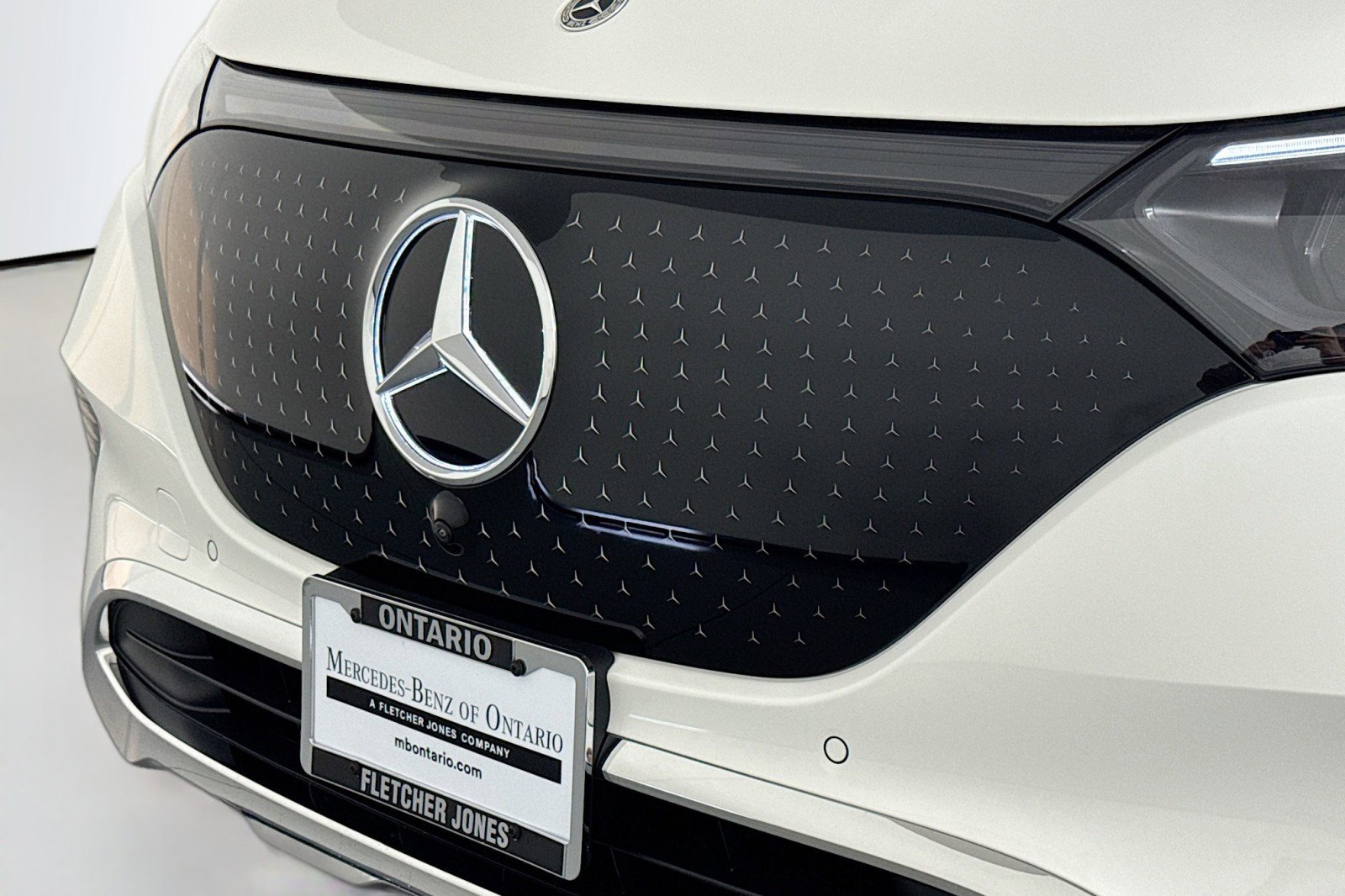 New 2026 Mercedes-Benz EQE 320 4MATIC SUV image 11