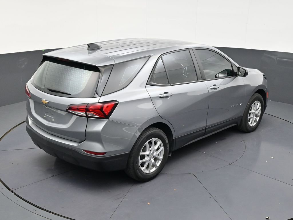 Used 2023 Chevrolet Equinox LS FWD image 16