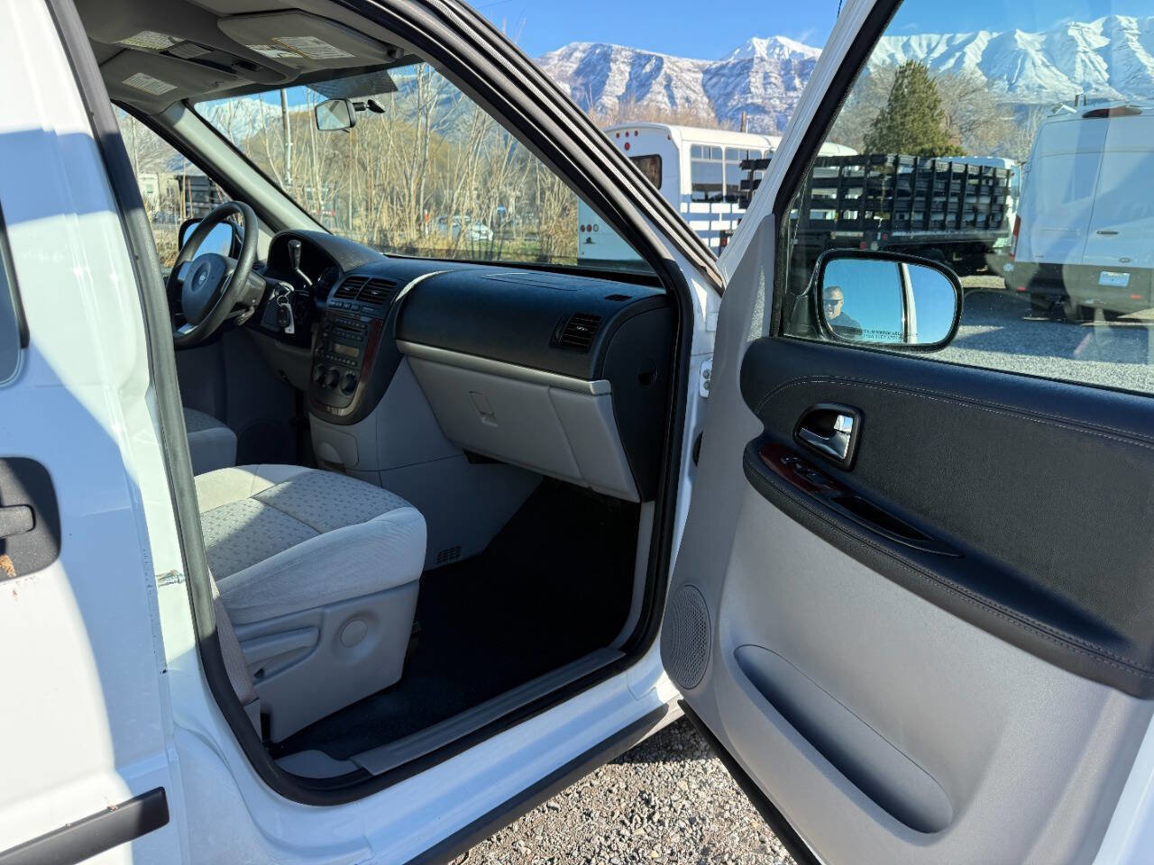 Used 2008 Chevrolet Uplander image 16