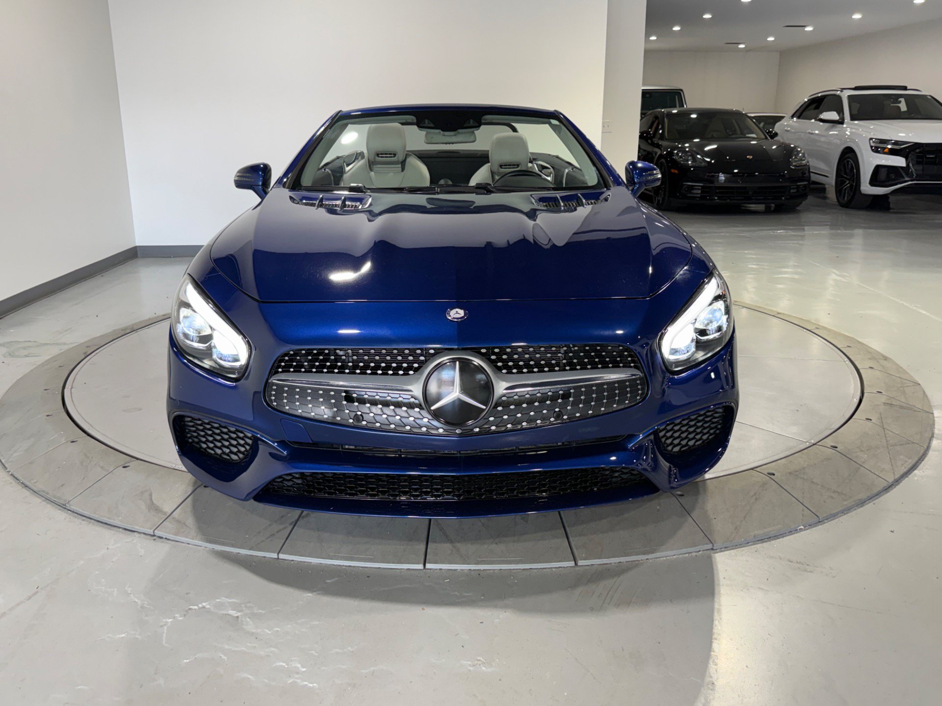Used 2017 Mercedes-Benz SL 450 image 5