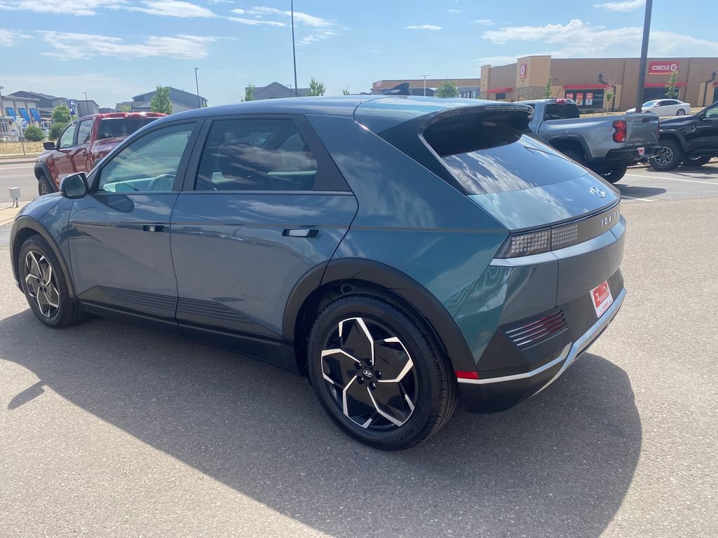Used 2024 Hyundai Ioniq 5 SEL AWD/4WD image 3