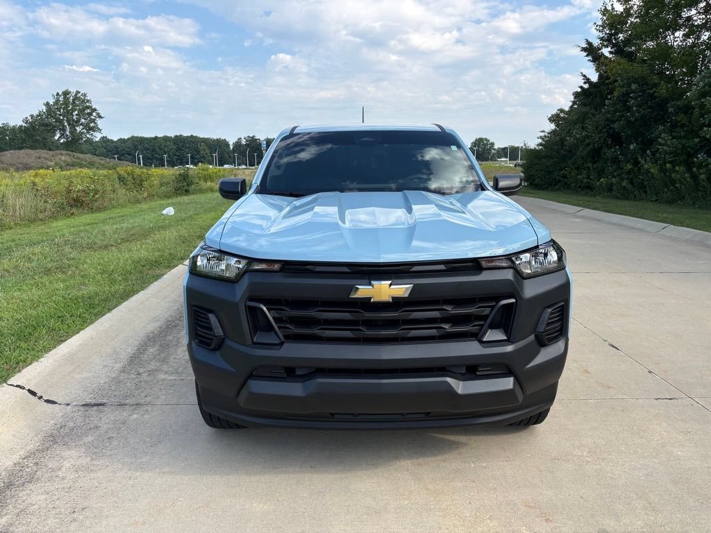 Used 2025 Chevrolet Colorado W/T w/ WT Custom Package RWD image 12