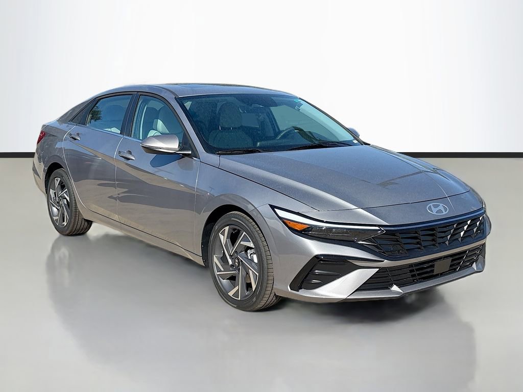 New 2025 Hyundai Elantra Limited w/ Cargo Package image 3