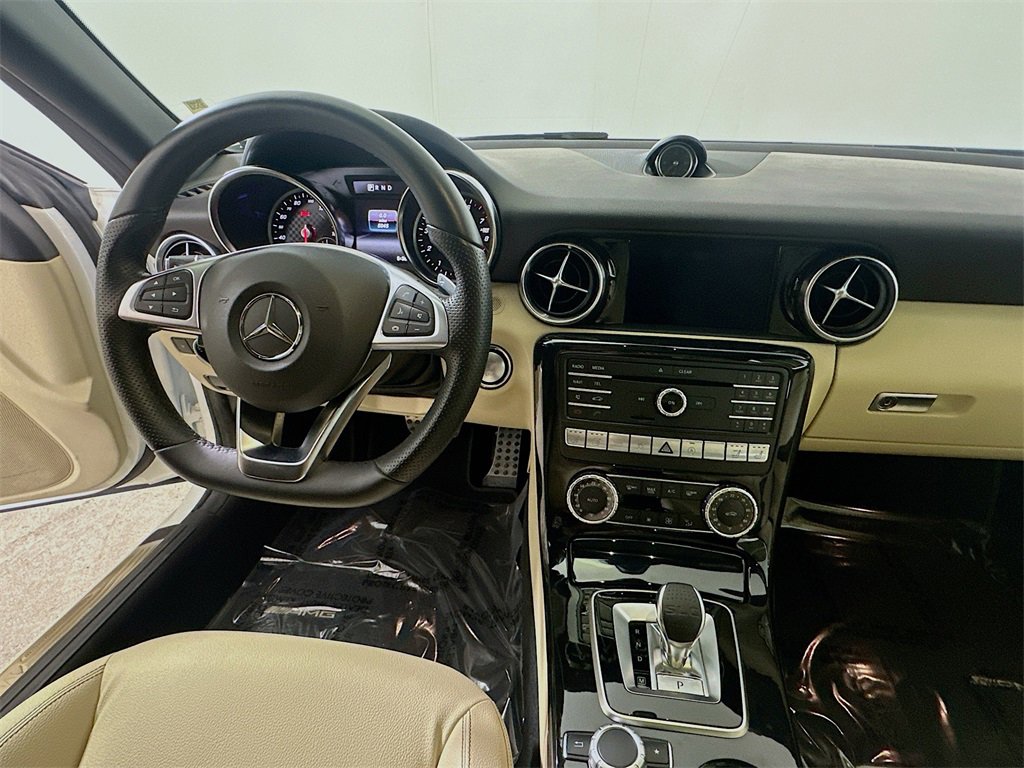 Used 2020 Mercedes-Benz SLC 300 image 14