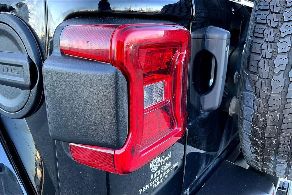 Used 2021 Jeep Wrangler Unlimited Sahara w/ Uconnect 4C Nav & Sound Group image 23