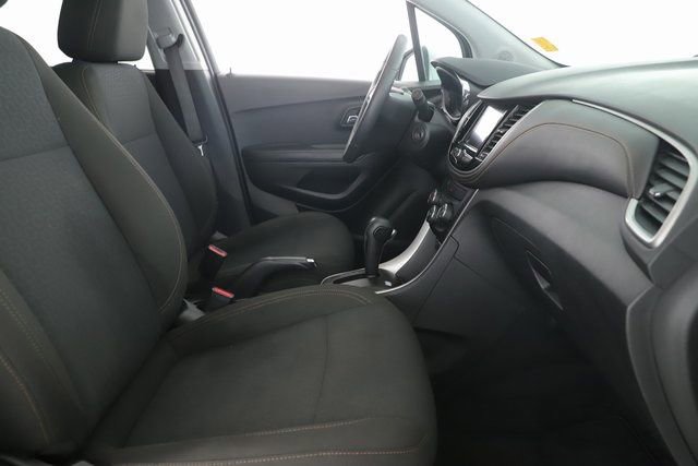 Used 2022 Chevrolet Trax LS w/ Tint and Cruise Package image 28