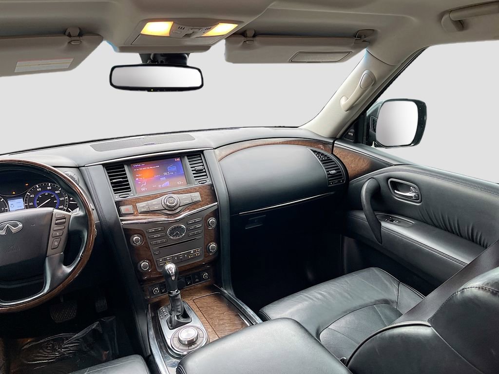 Used 2014 INFINITI QX80 4WD w/ Deluxe Touring Package image 11