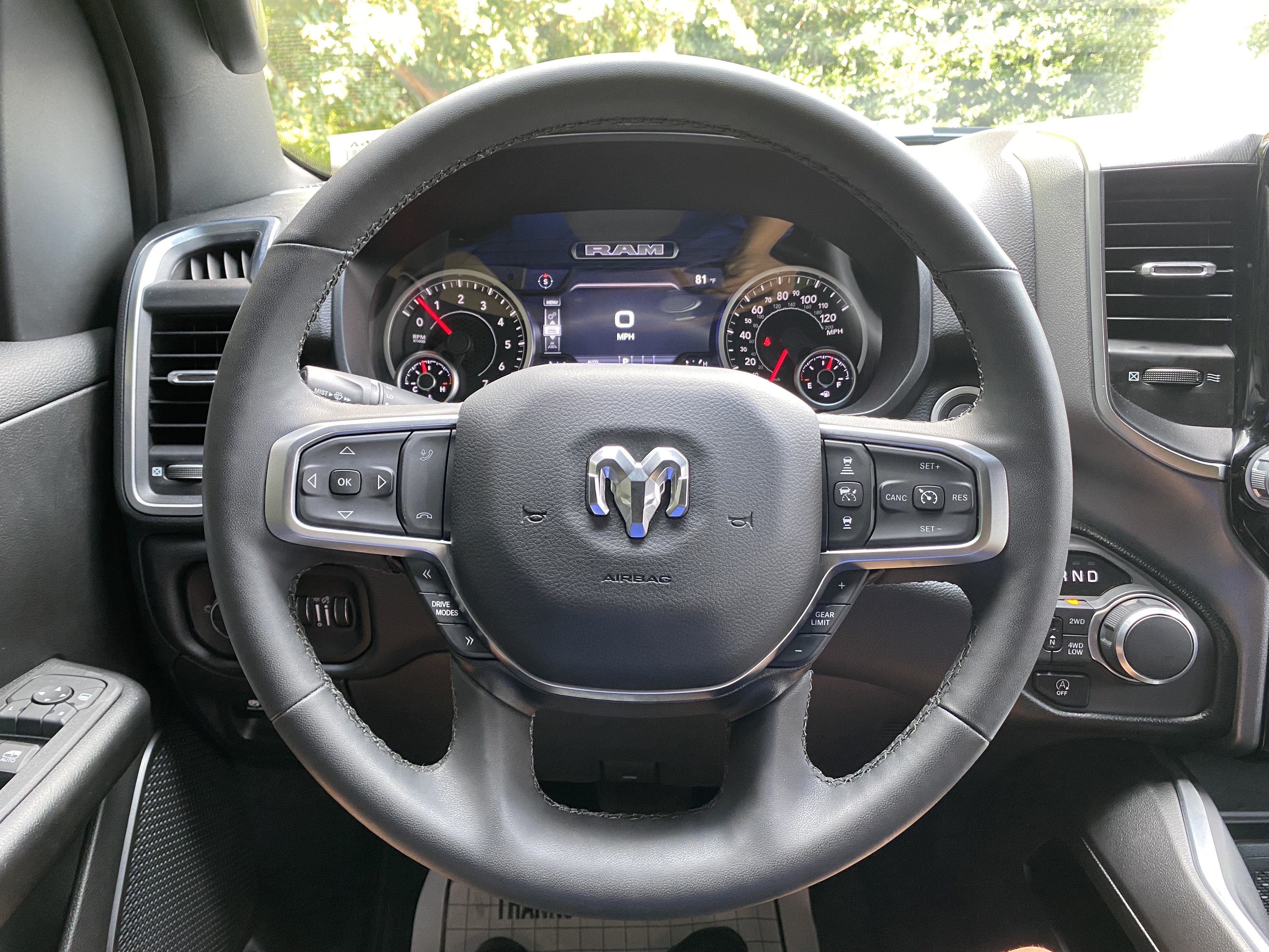 Used 2025 RAM 1500 Big Horn AWD/4WD image 18