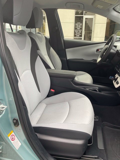 Used 2018 Toyota Prius Two w/ Prius Two Safety Plus Package FWD image 27