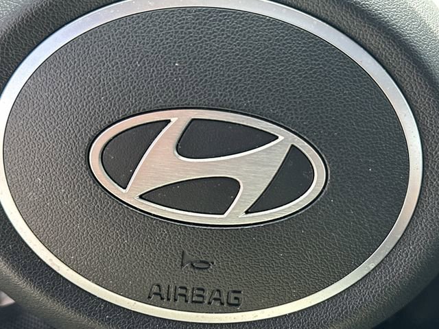 Certified 2024 Hyundai Elantra Limited image 28