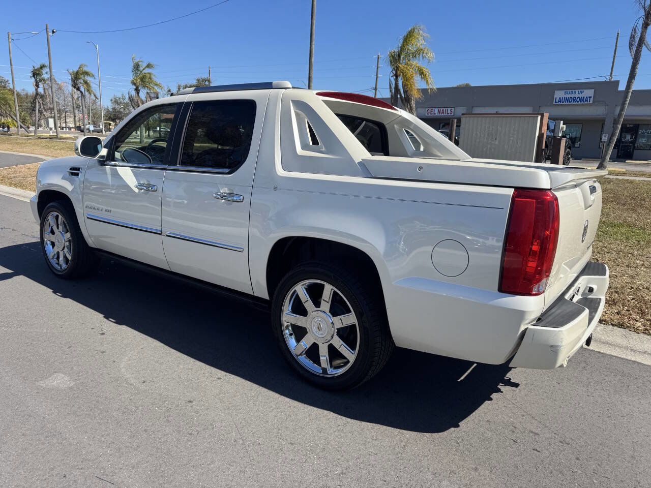 Used 2012 Cadillac Escalade EXT Premium image 3