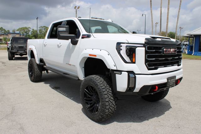 Used 2024 GMC Sierra 2500 AT4 w/ AT4 Premium Plus Package AWD/4WD image 16