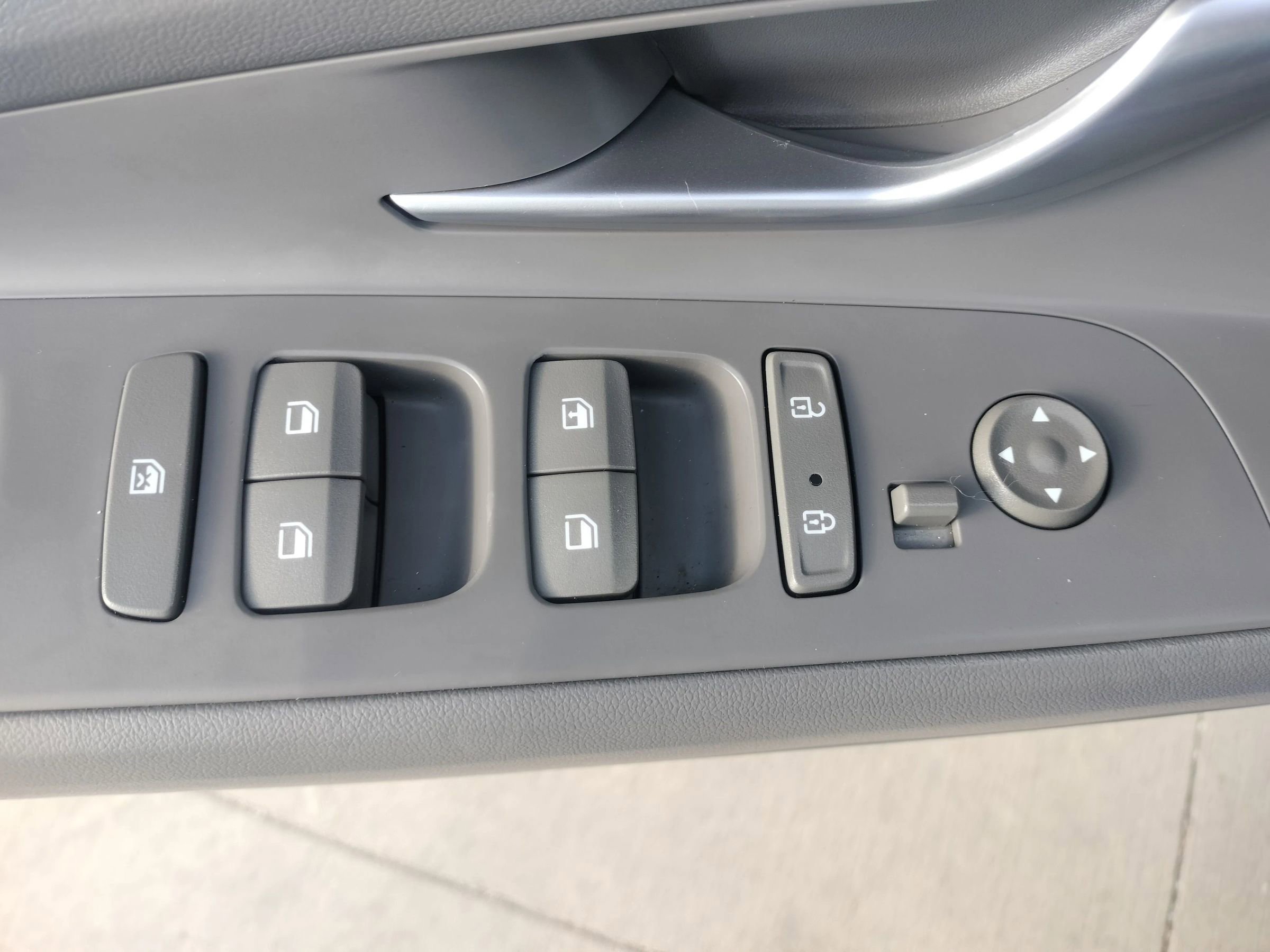 Used 2021 Hyundai Elantra SE image 20