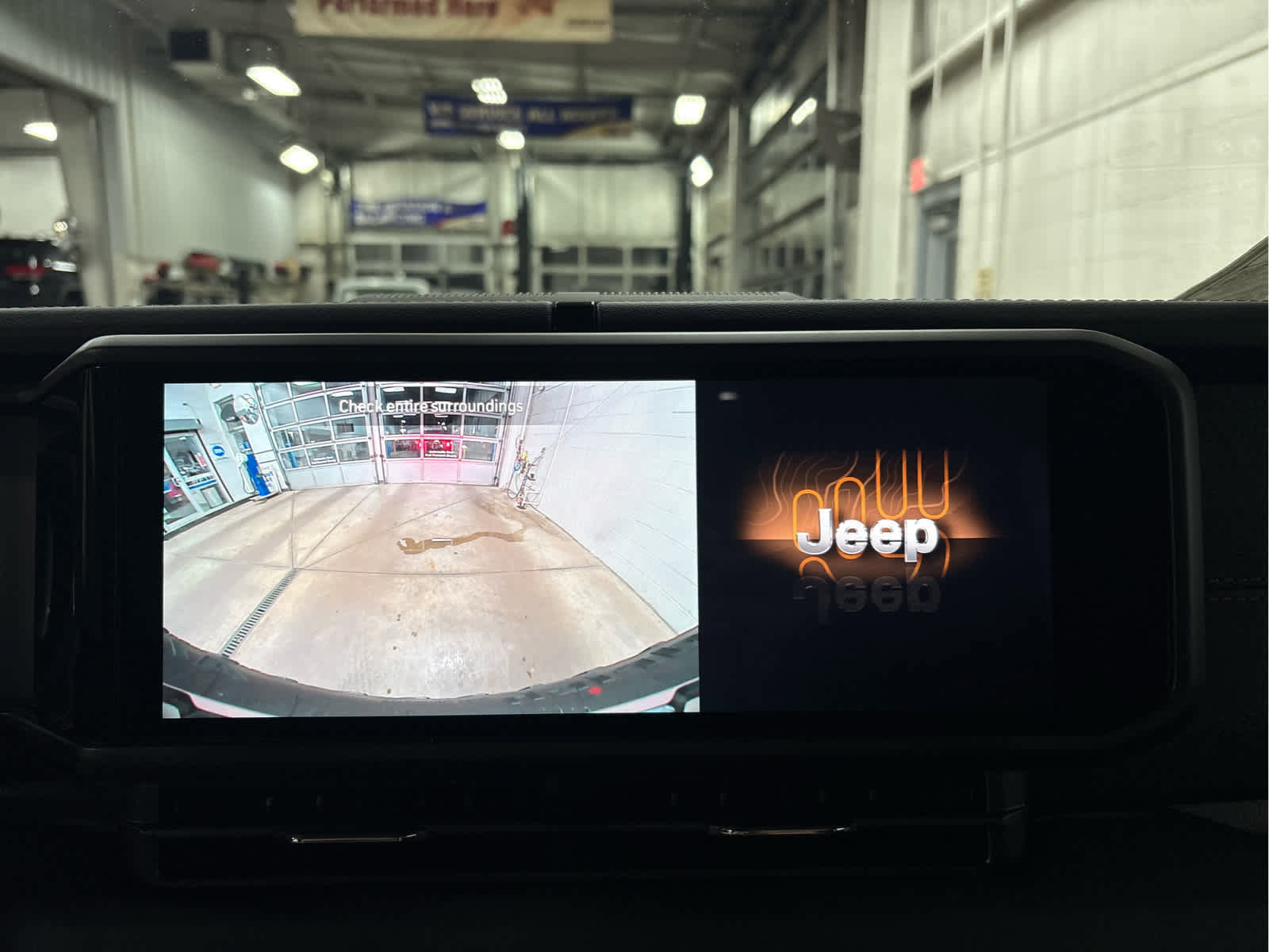 New 2025 Jeep Wrangler Unlimited Rubicon image 18