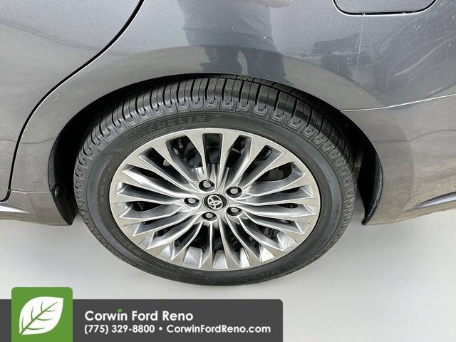 Used 2016 Toyota Avalon Limited w/ Toyota Safety Sense Package FWD image 31