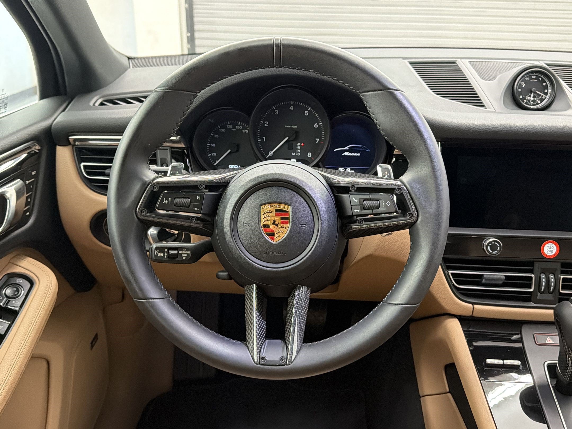 Used 2026 Porsche Macan AWD/4WD image 27