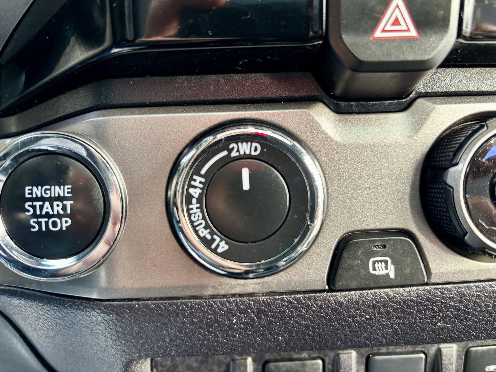 Used 2017 Toyota Tacoma Limited w/ Tow Package image 33