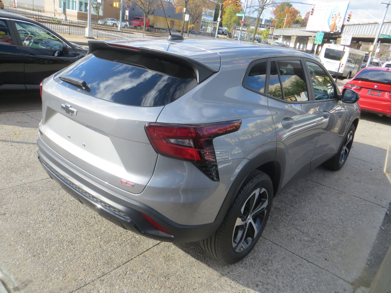 Used 2024 Chevrolet Trax RS w/ Driver Confidence Package image 25