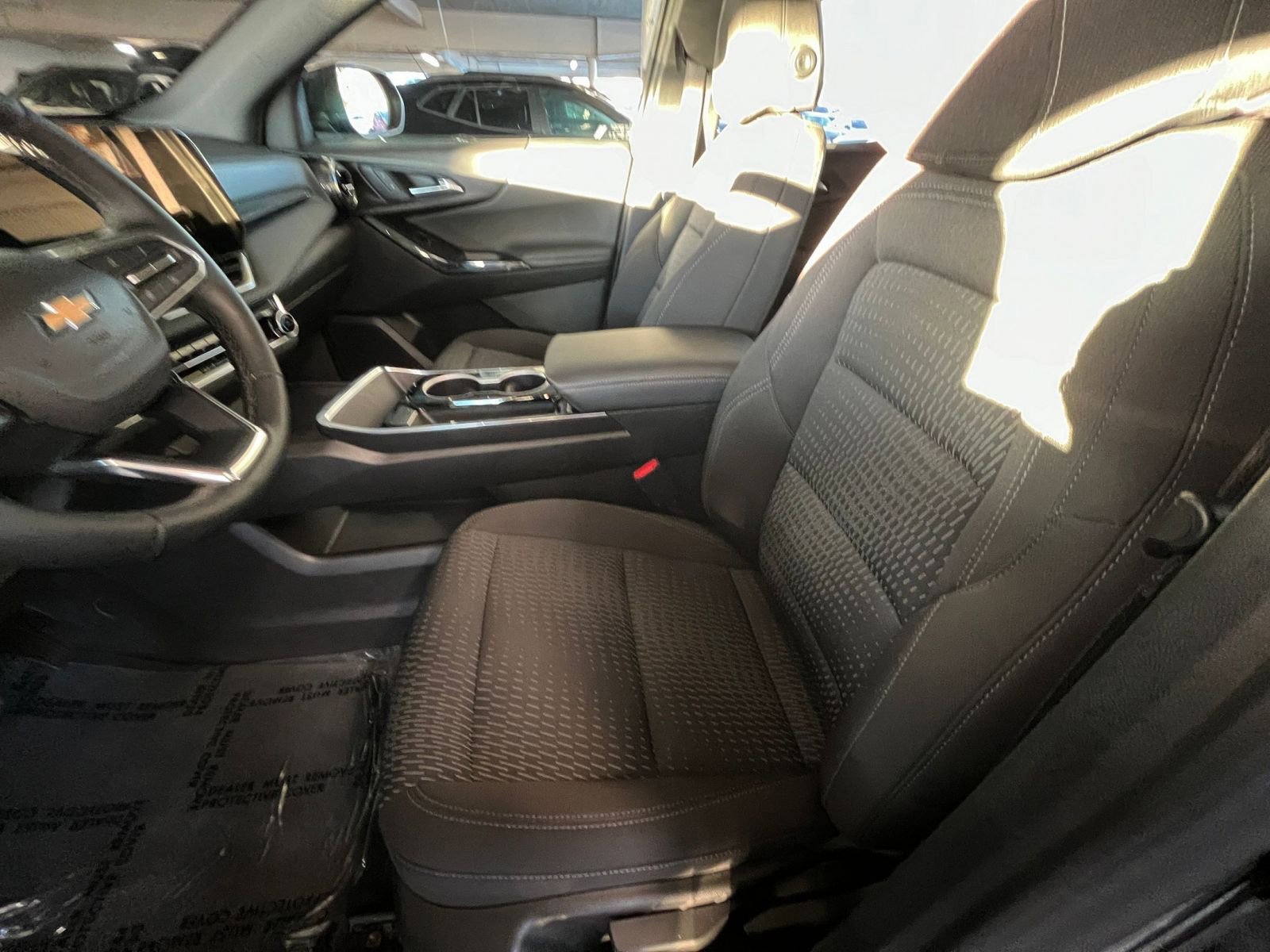 Used 2025 Chevrolet Equinox LT image 27