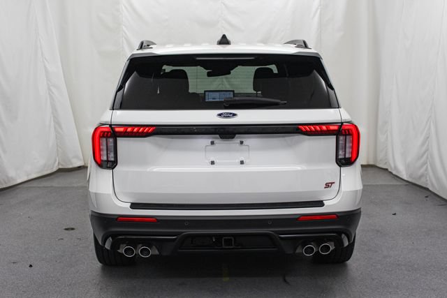 Used 2025 Ford Explorer ST AWD/4WD image 6