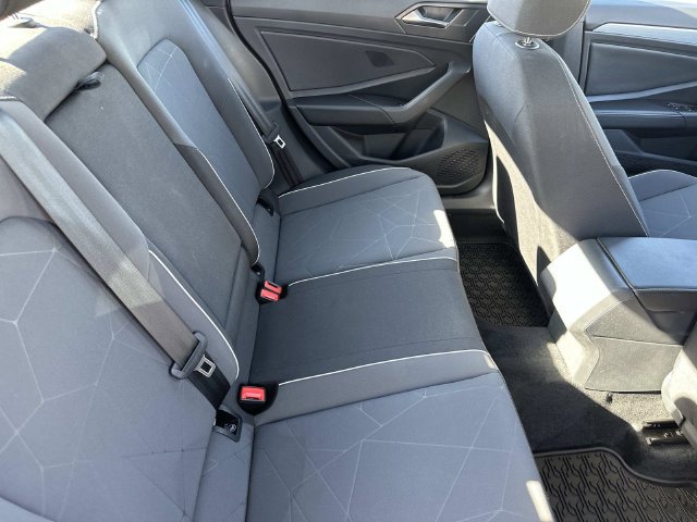 Certified 2026 Volkswagen Jetta Sport FWD image 26